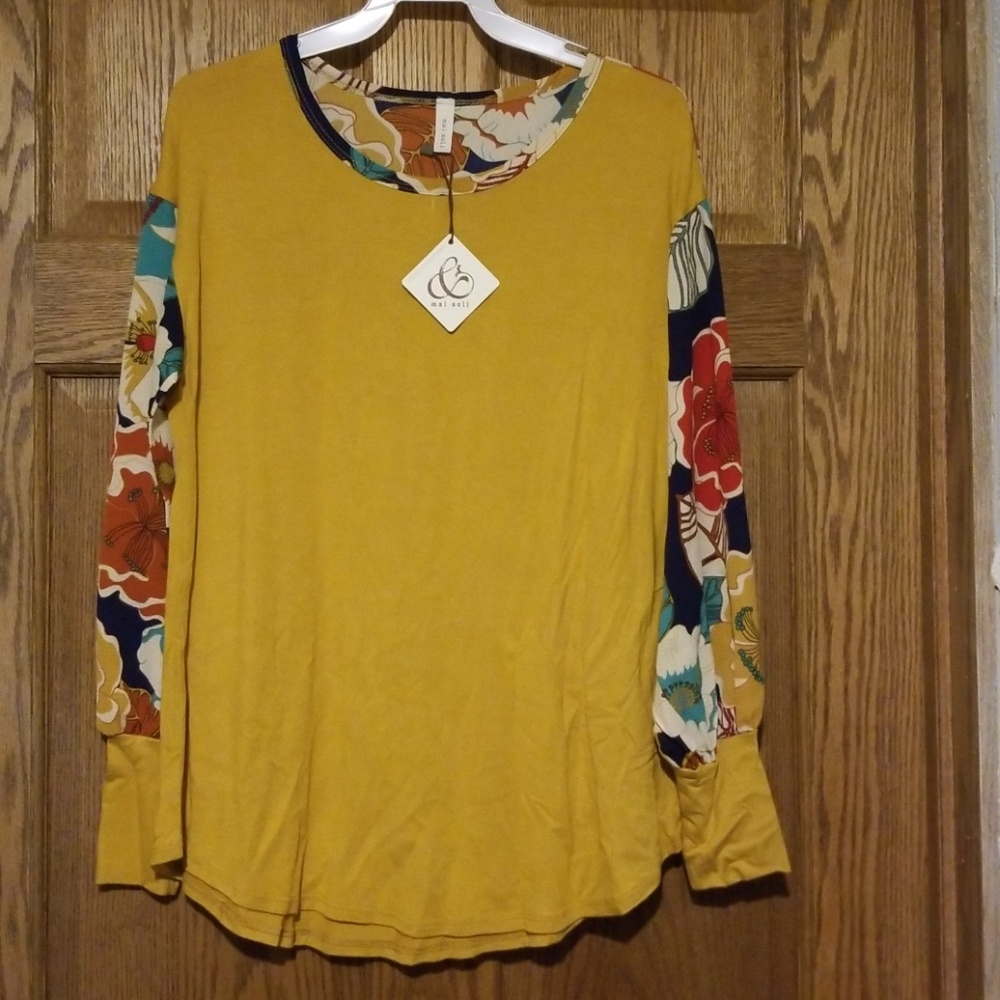 Maisoli Med LS Mustard and floral top.